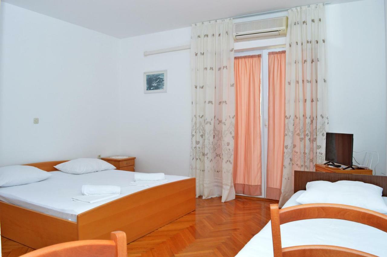 Apartmani Macak II Novalja Exterior foto